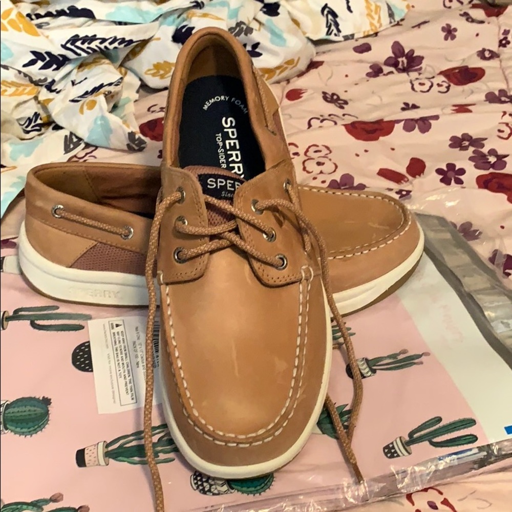 Brand new Sperry boat shoes